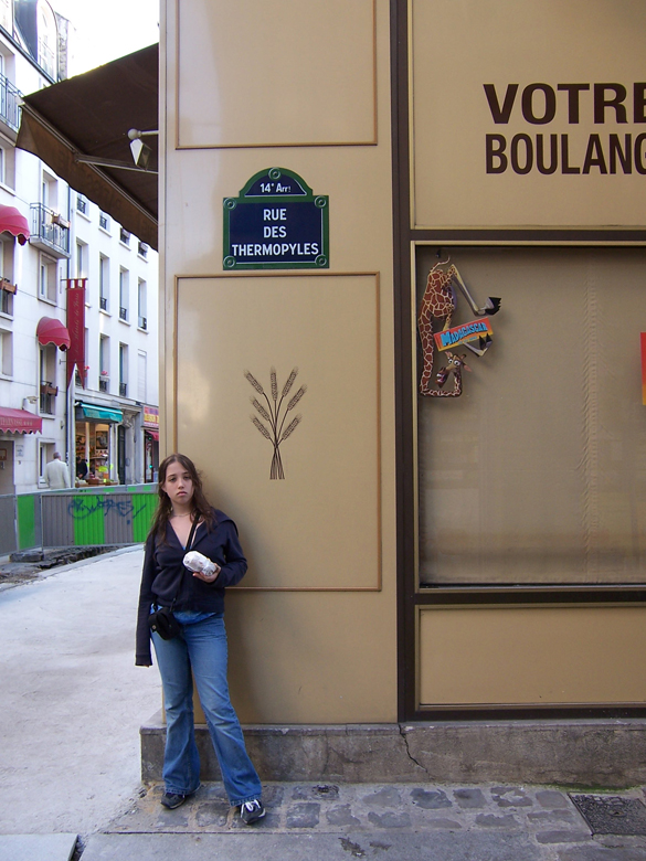 Votre Artisan Boulanger Patisser Chocolatier Confiseur, La Société au Boîtes Jaunes, 85 Rue Raymond Losserand, between Rue des Thermopyles and Rue de Plaisance.